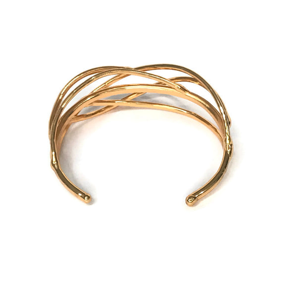 bracelet en laiton doré, mailles larges et courbes, vue de dos